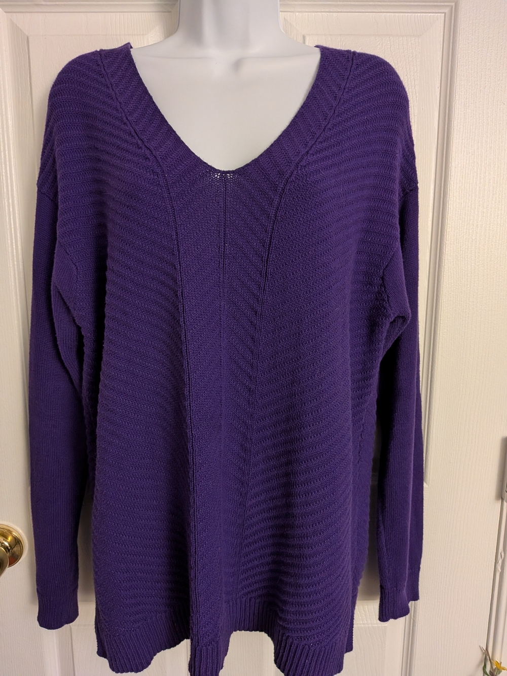 Chaps Women's Purple Chevron Knit V-Neck Long Sleeve Pullover Sweater Size L